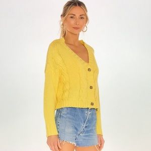 Callahan yellow sweater set